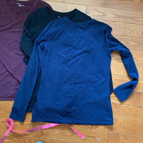 Amazon Essentials long sleeve tee/top medium black navy burgundy set of 3. - Picture 5 of 7